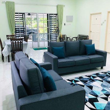 Atocha Homestay - Terong@Taiping Kampong Salak Buitenkant foto