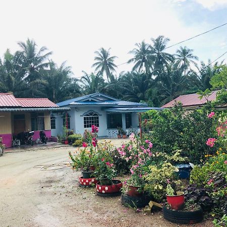 Atocha Homestay - Terong@Taiping Kampong Salak Buitenkant foto