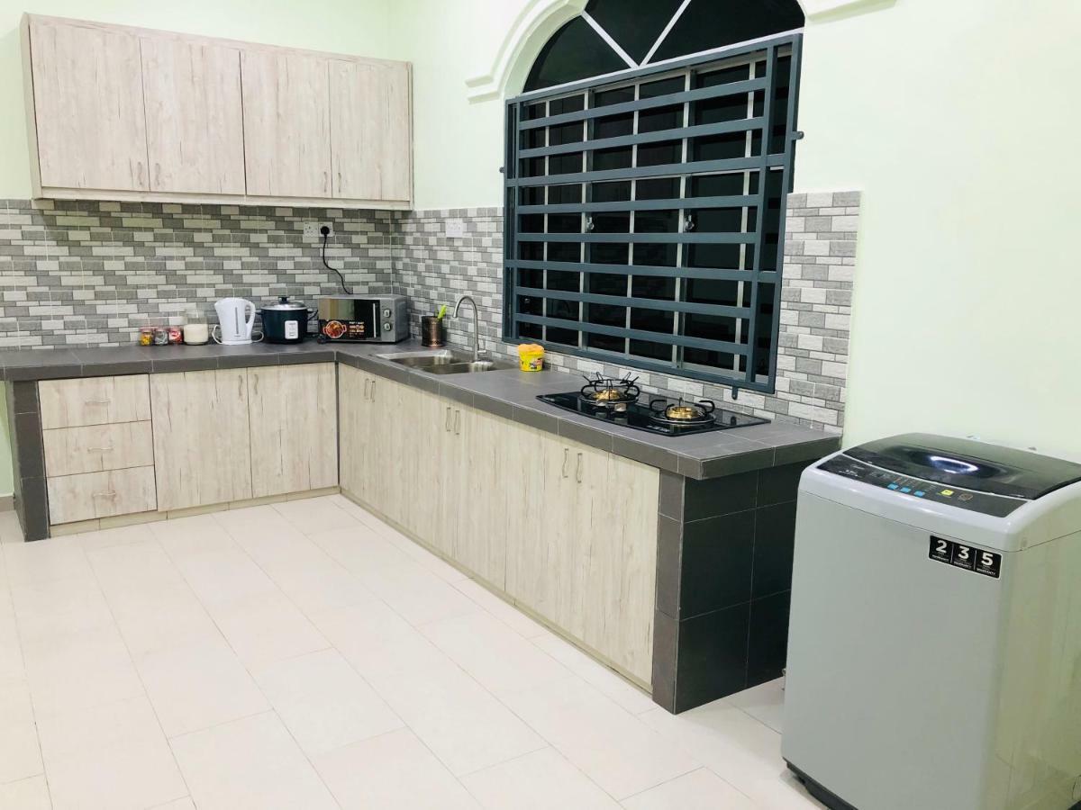 Atocha Homestay - Terong@Taiping Kampong Salak Buitenkant foto